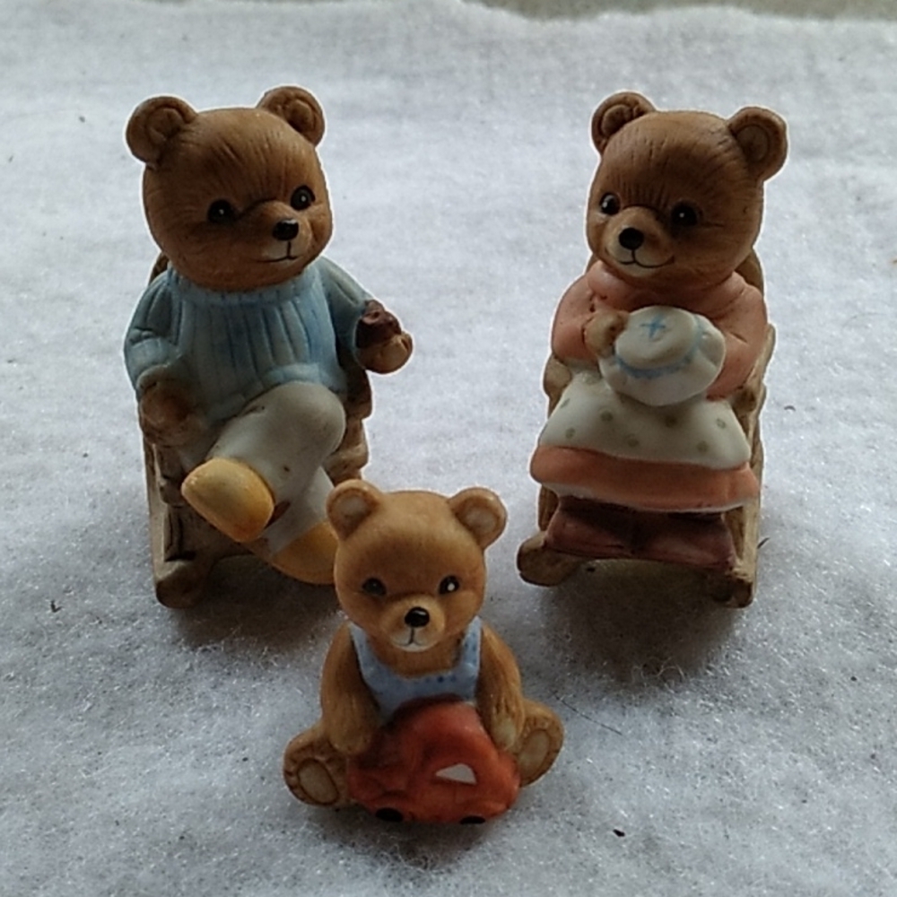 Vintage 1980s 1470 bear family set